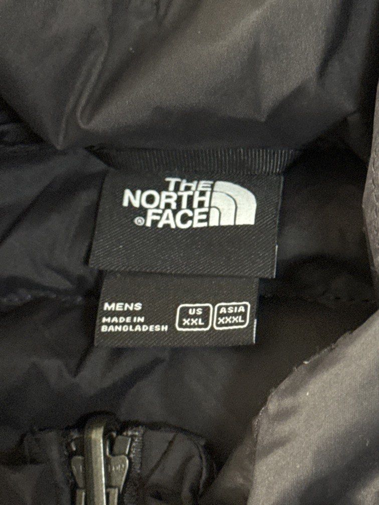 NORTH FACE 700 SERIES PUFFER JACKET (Category: Coats, Jackets and Outerwear) located in Angeles City. Submitted by migs_font29 (Listing ID 1466773225, Image 3). Description: .
