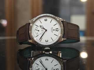 （分類：）位於 。 由 timing-watch 提交（商品編號 1466667963，圖片 1）。簡介： 。