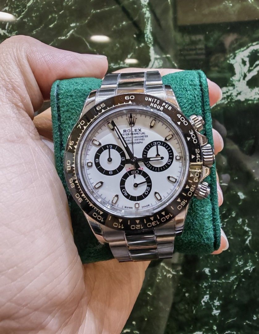 Nov 2019 Local ad white tag Rolex Daytona steel ceramic white panda dial 116500ln (Category: Watches) located in Singapore. Submitted by hengwatch (Listing ID 1466688987, Image 1). Description: Rolex Daytona steel ceramic white panda dial model 116500ln very mint condition like new 🔥 comes with box and cert dated Nov 2019 with white tag with matching serial number local ad 🔥 selling for $37800 hsbc and standard chartered and dbs and uob and OCB