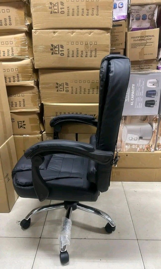 Office/Boss Chair (Category: Chairs) located in Manila. Submitted by micoooy (Listing ID 1466569043, Image 3). Description: .