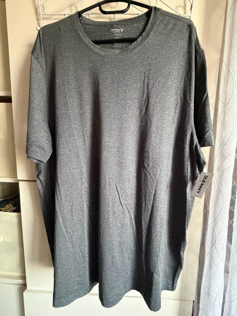 Old Navy Active CloudMotion Go-Dry Cool T-Shirt (Category: Shirts) located in Quezon City. Submitted by bubspreloved (Listing ID 1466718467, Image 1). Description: - Brand: Old Navy Active - Condition: Brand new with original tag attached (never worn) - Size: Large - Color: Grey Heather - Technology: CloudMotion fabric with Go-Dry Cool for moisture-wicking and comfort - Design: Short sleeves, crew neck - Best for: Gym workouts, running, or casual
