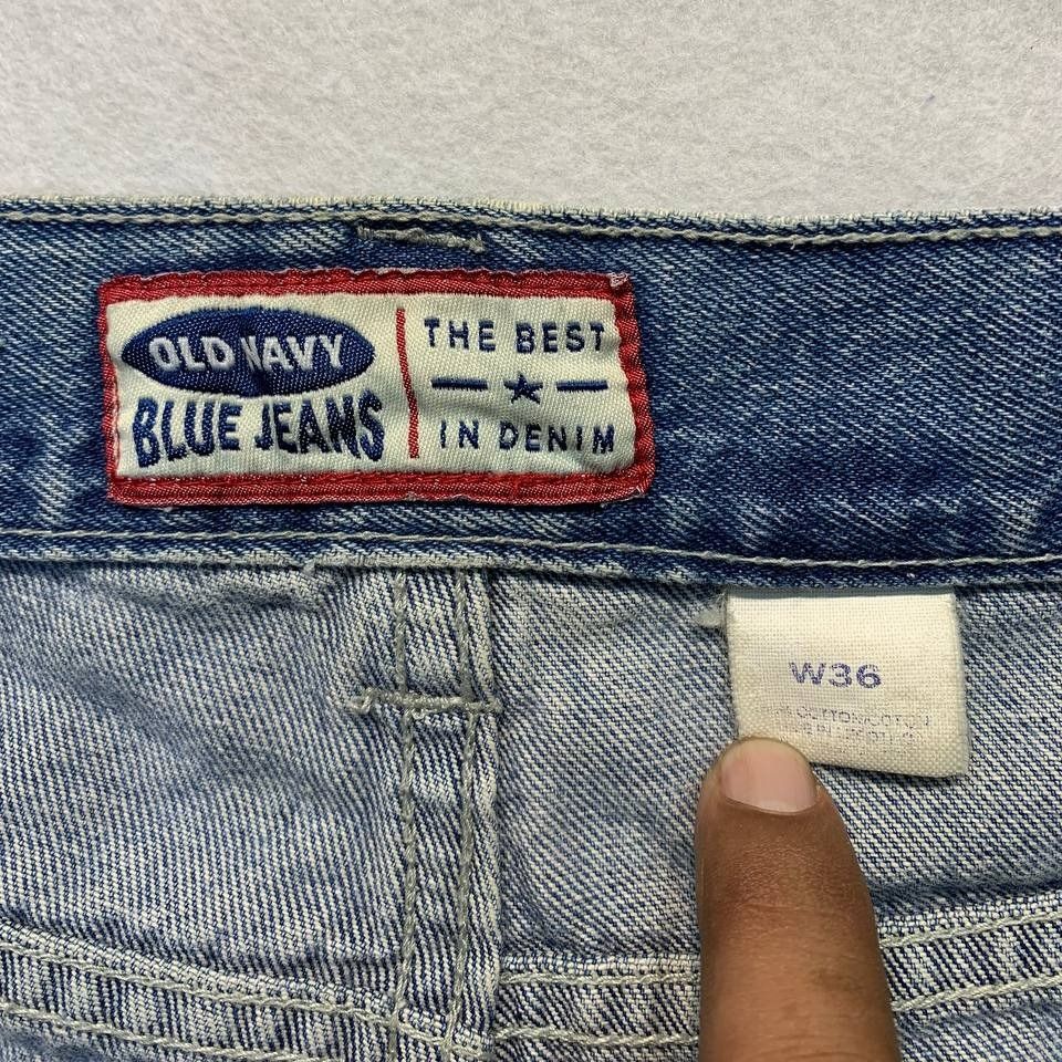 Old Navy Blue Jeans Denim Cargo Shorts (Category: Shorts) located in Mandaluyong City. Submitted by theroom501 (Listing ID 1466679233, Image 3). Description: Old Navy Blue Jeans Denim Cargo Shorts Style Code: Size on Tag: 36 Color: Blue Condition: Good pre-owned condition with a heavily distressed vintage look. Flaws/Issues: Flat Lay Measurements: Pit to Pit: 35 inches Length: 23.5 inches Leegopening Length: 12 inches Price: 750.