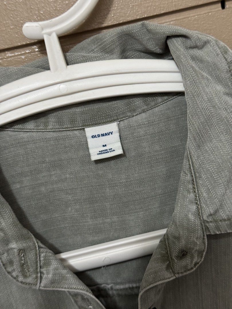 Old Navy Dress (Category: Dresses) located in Pasay City. Submitted by declutterwyza (Listing ID 1466639495, Image 3). Description: Old Navy Dress - MEDIUM Color: Military green, olive, faded green.