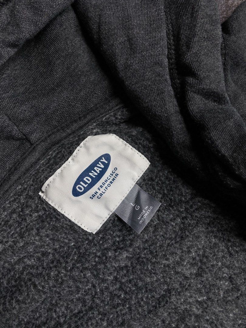 Old Navy Full Zip Gray Hoodie (Category: Coats, Jackets and Outerwear) located in General Trias. Submitted by kevinthriftshop (Listing ID 1466685491, Image 2). Description: .