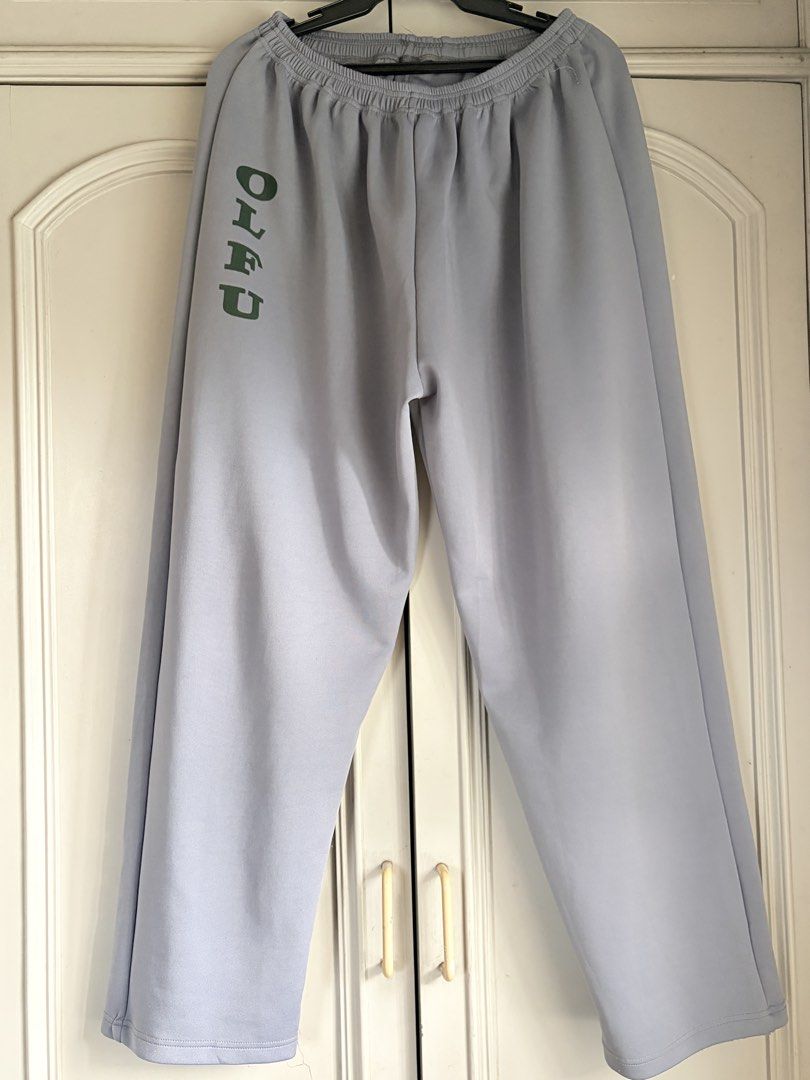 OLFU JOGGING PANTS (Category: Jeans) located in Bocaue. Submitted by cassybara (Listing ID 1466617221, Image 1). Description: Length - 41 inches Waist - 28 -34 inches.