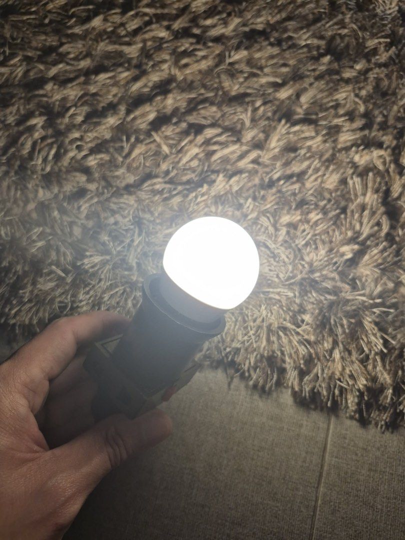 Omni LED Bulb 1.5W Warm White (Category: Lighting) located in Manila. Submitted by munggomooo (Listing ID 1466611549, Image 2). Description: - Brand: Omni - Wattage: 1.5W LED - Light Color: Warm White - Base Type: E27 - Condition: Brand new, unopened in original packaging - Quantity: 37 boxes available - Availability: Buy per piece or take the whole lot location cubao qc.