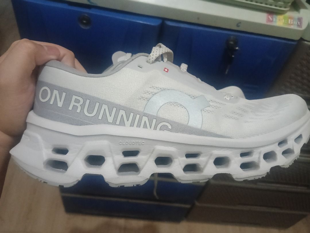 On Cloudmonster 3 (Used 15KM Only / Bought Aug 30) (Category: Sneakers) located in Caloocan City. Submitted by je102693 (Listing ID 1466699115, Image 2). Description: .