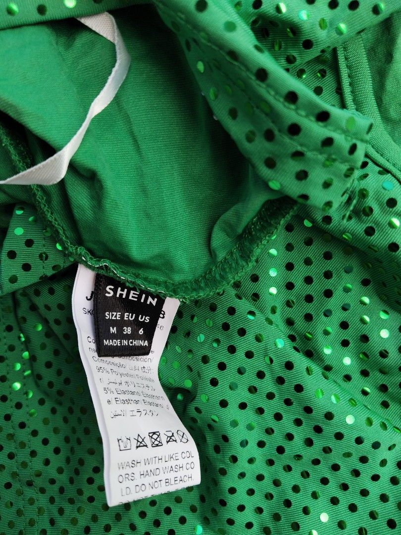 One Shoulder Sequin Crop Top (Category: Sleeveless) located in Siquijor. Submitted by thesummit26 (Listing ID 1466650207, Image 2). Description: never been used, what you see is what you get. .