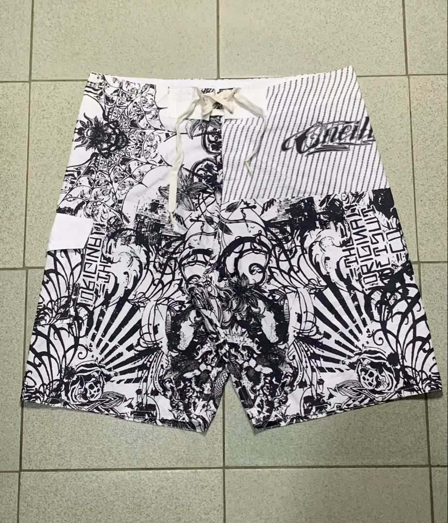 ONIEll BOARD SHORT (Category: Swim Trunks & Board Shorts) located in Davao. Submitted by mysticeagle-2763 (Listing ID 1466768144, Image 1). Description: Dimes W-34.