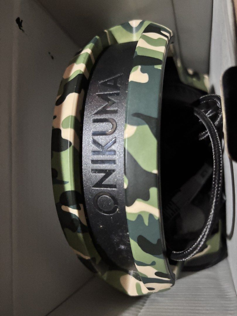 Onikuma K8 Camouflage Wired Gaming Headset (Category: Headphones & Headsets) located in Marikina City. Submitted by shopnimaine (Listing ID 1466748641, Image 3). Description: Stuck Headset and never been used, only display and tested kaya working 100% tried on my laptop and nintendo switch, offer any amount not below the price na nakaindicate - Model: Onikuma K8 Wired Gaming Headset - Color/Design: Green Camo - Condition: Fully functional, comes 