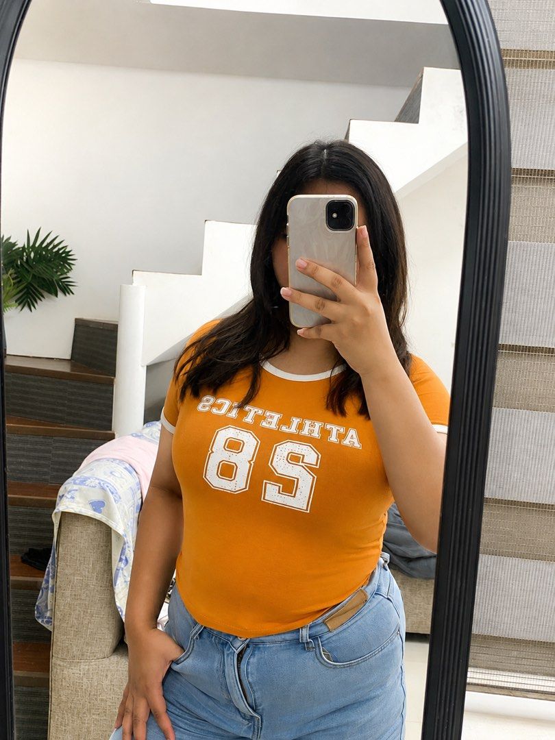 Orange 28 (Category: Blouses) located in Cabuyao City. Submitted by jennilyn_13 (Listing ID 1466739842, Image 1). Description: Sale na small.