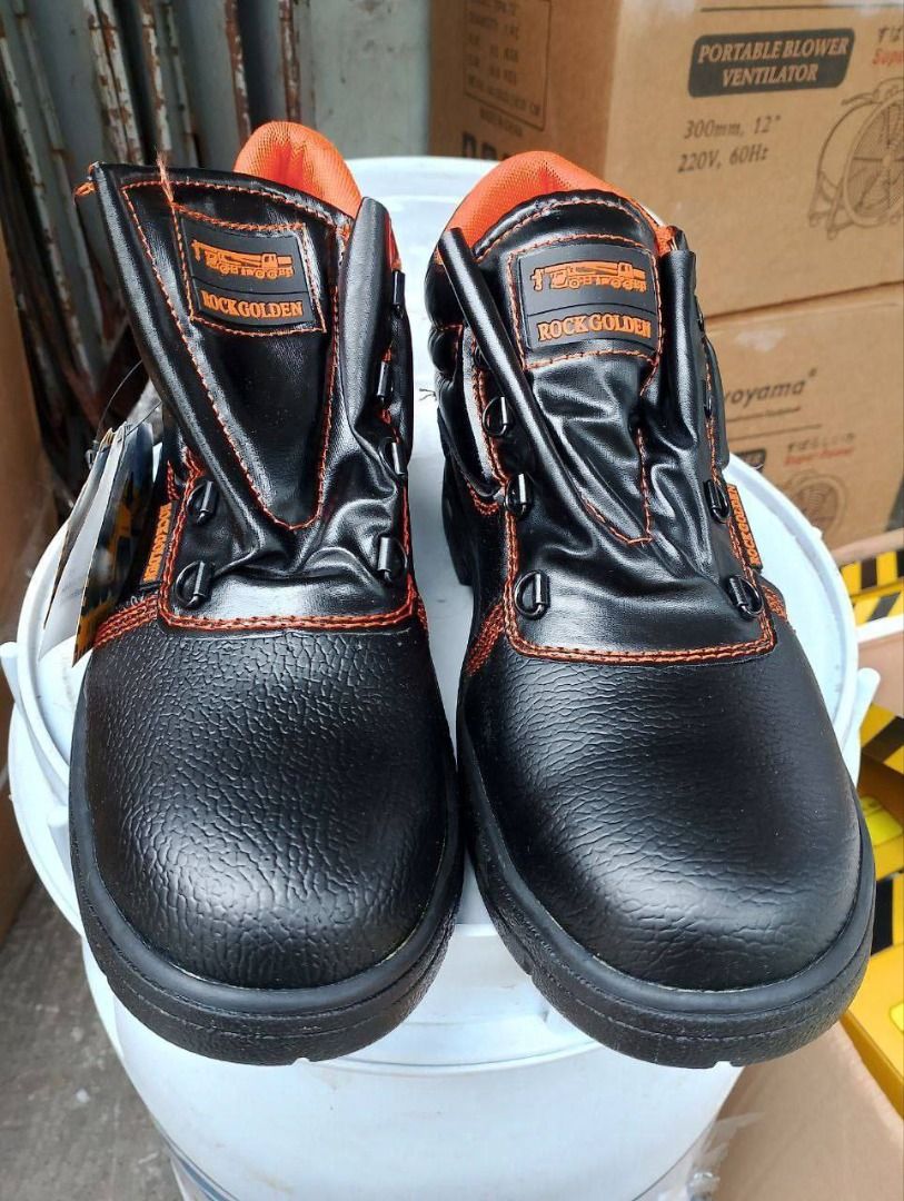 Ordinary Safety Shoes Size: 40 (Category: Everything Else Others) located in Manila. Submitted by 09171479278_elsie. (Listing ID 1466572039, Image 3). Description: Ordinary Safety Shoes Size: 40.