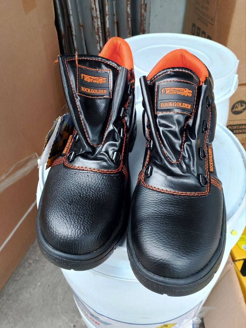 Ordinary Safety Shoes Size: 40 (Category: Everything Else Others) located in Manila. Submitted by 09171479278_elsie. (Listing ID 1466572039, Image 2). Description: Ordinary Safety Shoes Size: 40.