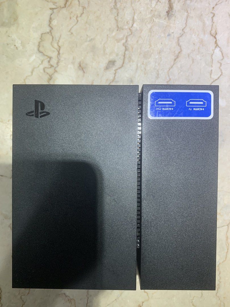 Original PS-VR V1 {DESCRIPTION} (Category: Virtual Reality) located in Las Pinas. Submitted by archivefitsph.real (Listing ID 1466675287, Image 2). Description: NO CAMERA 📸 NO ISSUES 🛜👾 ((NEGOTIABLE)) Includes: - In-line Remote Controller 🎮 - Power Adapter - AC Cable 🔌 -Connection Cables 🔌 - Headset (Adjustable) 🎧 - Processing Unit ⚡️ - Original Box ROS: No PS4, decluttering. 🚮 PM for inquiries, bilis! 📲 .