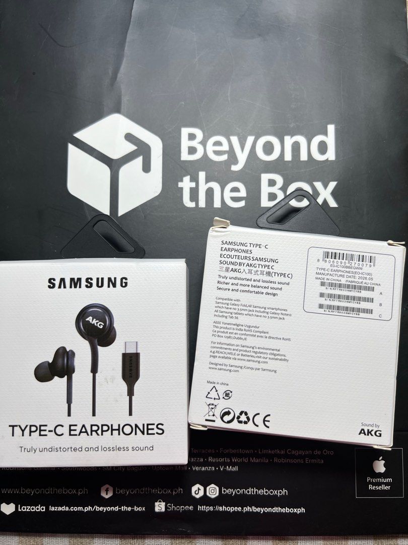 Original Samsung Type-C Plug & Play Earphones (Category: Headphones & Headsets) located in Manila. Submitted by jmph_ (Listing ID 1466742314, Image 2). Description: Original Samsung Type-C Plug & Play Earphones ✔️ Original Samsung ✔️ Type-C Connector ✔️ Plug & Play — no setup required ✔️ Clear and balanced sound ✔️ Comfortable for everyday listening ✔️ Compatible with Samsung and other Type-C devices 🎧 Perfect for music, calls, videos, and daily