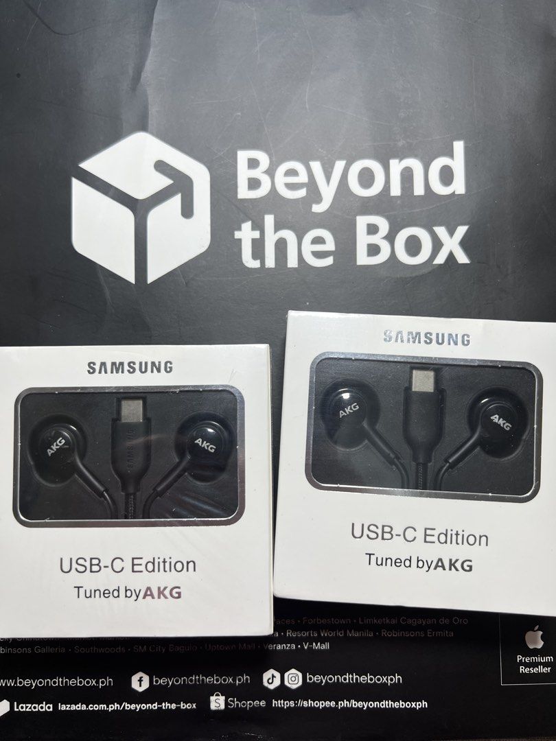 Original Samsung Type-C Plug & Play Earphones (Category: Headphones & Headsets) located in Manila. Submitted by jmph_ (Listing ID 1466742465, Image 2). Description: Original Samsung Type-C Plug & Play Earphones ✔️ Original Samsung ✔️ Type-C Connector ✔️ Plug & Play — no setup required ✔️ Clear and balanced sound ✔️ Comfortable for everyday listening ✔️ Compatible with Samsung and other Type-C devices 🎧 Perfect for music, calls, videos, and daily