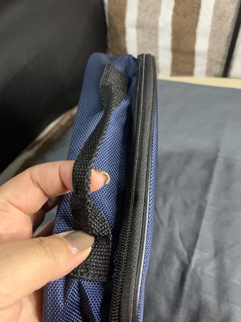 Orobianco italy oraganizer pouch (Category: Belt bags, Clutches and Pouches) located in Cabanatuan. Submitted by mjluxxejapan (Listing ID 1466618646, Image 3). Description: Fixed price makapal matibay canvas material like new cond.approx 9”x6” meas . Pls see all details posted .