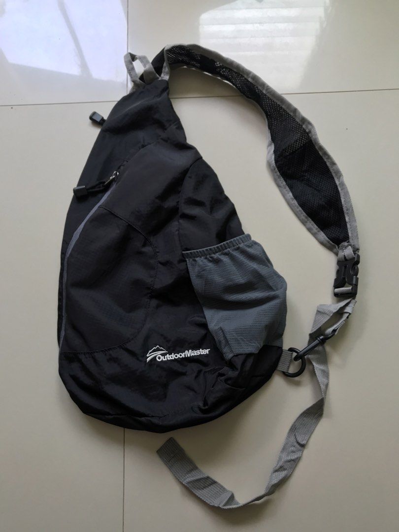 outdoormaster sling bag crossbody backpack (Category: Cross-body Bags) located in Manila. Submitted by franceleeb33468 (Listing ID 1466652488, Image 1). Description: condition: excellent ukay find ( mukhang bago pa with tag pa have extra pocket inside ) .