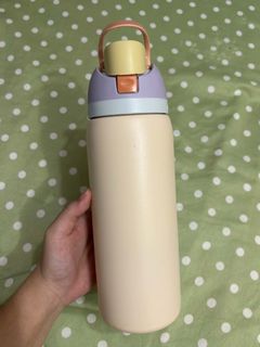 (Category: ) located in . Submitted by ellareyesxx (Listing ID 1466689348, Image 1). Description: .