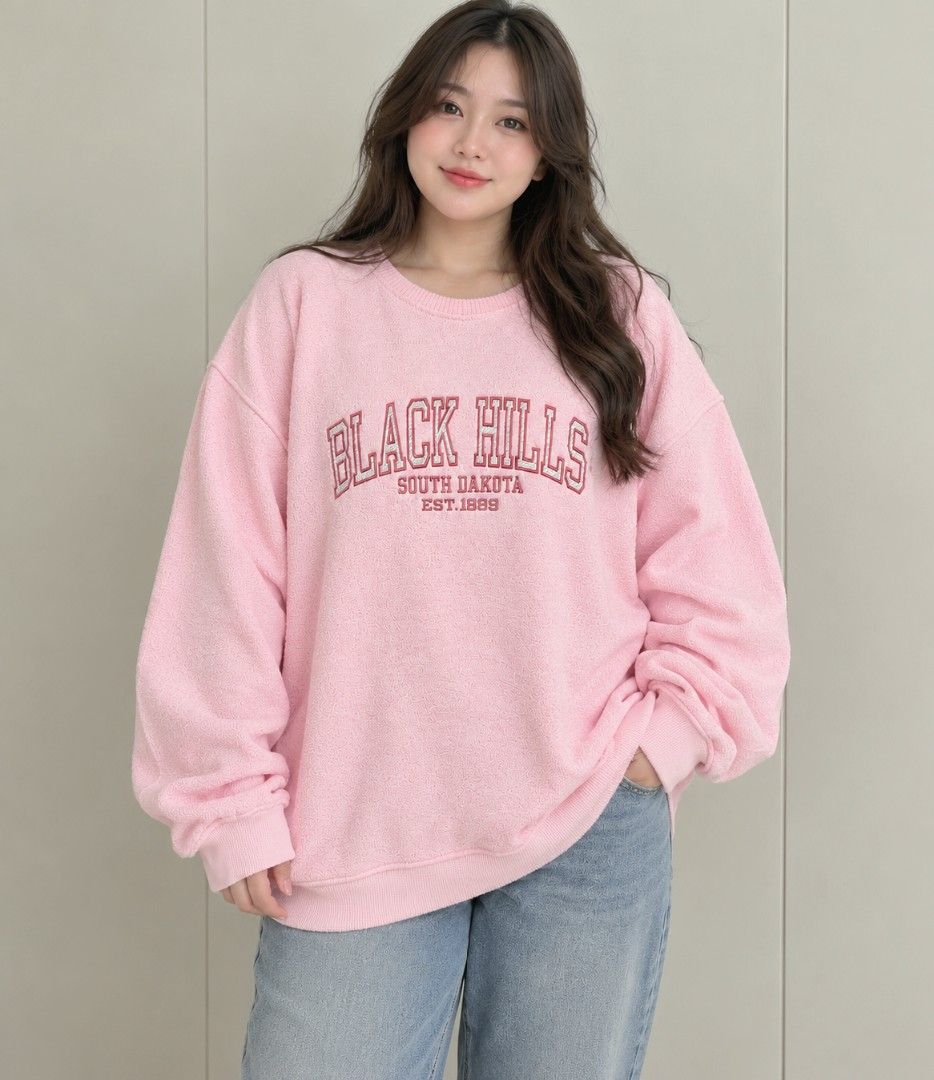 Pacific & Co Black Hills Pink Sweatshirt (Category: Coats, Jackets and Outerwear) located in San Mateo. Submitted by sellbypelle (Listing ID 1466719669, Image 1). Description: Pre loved 🌸 Brand: Pacific & Co Actual Measurements W: 25 (50 bust) L : 30 inch No Issue Location: Rizal 💰 Payment: GCash — pay first 📦 Shipping: + sf via J&T only 🗓️ Batch shipping: Once a week 💡 Actual color may vary slightly due to lighting and screen settings..