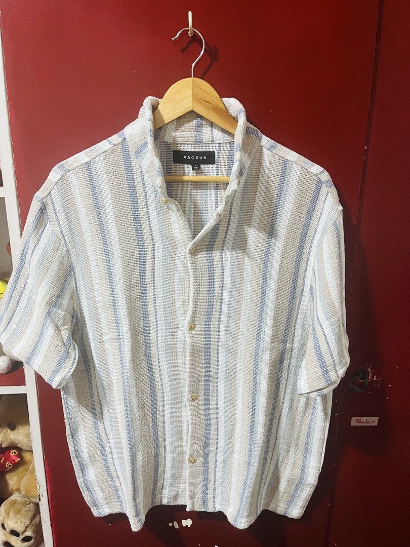 Pacsun striped textured casual-style button-down shirt (Category: Tshirts & Polo Shirts ) located in Quezon City. Submitted by wacpon_061972 (Listing ID 1466700796, Image 2). Description: Pacsun striped textured casual-style button-down shirt.