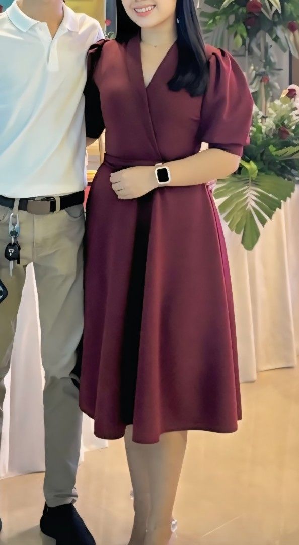 Padded Plain Puff Sleeve Dress (Category: Evening dresses & gowns) located in Cabanatuan. Submitted by club.sissy (Listing ID 1466616322, Image 1). Description: ❗️PRELOVED SALE — ₱250 ONLY❗️ Padded Plain Puff Sleeve Dress 🤎 Worn only a few times and still in very good condition ✨ Perfect for casual days, events, or date nights. 💰 Selling price: ₱250 Original purchase: ₱790 📩 DM us or comment “mine” to reserve 📍 Cabanatuan City 📌 J&T Delivery