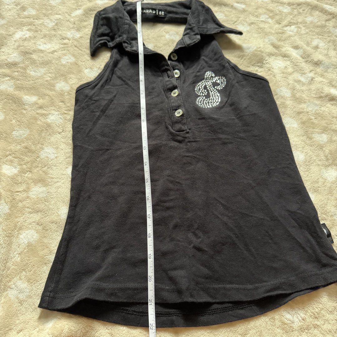 Paradise halter top (y2k, early 2000’s) (Category: Others Tops) located in Manila. Submitted by shefindshope (Listing ID 1466628305, Image 3). Description: can fit sa small.