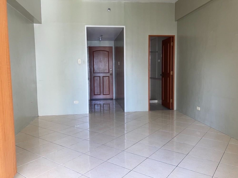 Paseo Parkview Suites Studio-type for SALE (Category: Apartments & Condos) located in Makati City. Submitted by lemontreerealestateinc. (Listing ID 1466586648, Image 2). Description: FOR SALE PASEO PARKVIEW SUITES Salcedo Village, Makati City Semi-furnished Studio-type condominium unit for sale at Paseo Parkview Suites with a 36 sqm floor area. This Semi-furnished condo in Salcedo Village offers a comfortable and convenient lifestyle in a prime l