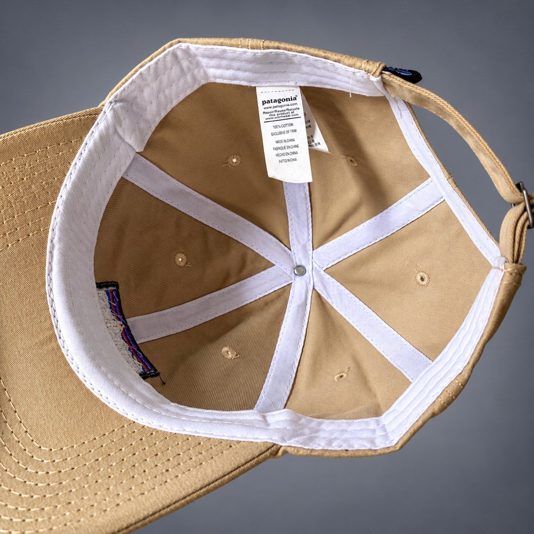 PATAGONIA BUCKLE CAP (Category: Activewear) located in Taguig. Submitted by clarrk95 (Listing ID 1466627243, Image 3). Description: Patagonia Buckle Cap PRICE: ₱350 ONLY! ✅ very good condition ✅ add shipping fee ✅ ignoring LP inquiry Shipping: Lalamove | J&T | LBC Location: Taguig📍 Payment: Gcash | Bank | Cash FB: THRFT IG: thrft_25 DM for more detailed pics.📩.