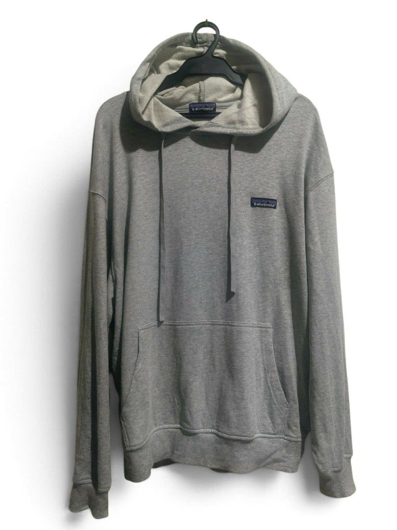 Patagonia pullover hoodie (Category: Coats, Jackets and Outerwear) located in Daet. Submitted by thriftnidiegz (Listing ID 1466719487, Image 1). Description: excellent condition good as new no issue L-28.5 W-24.