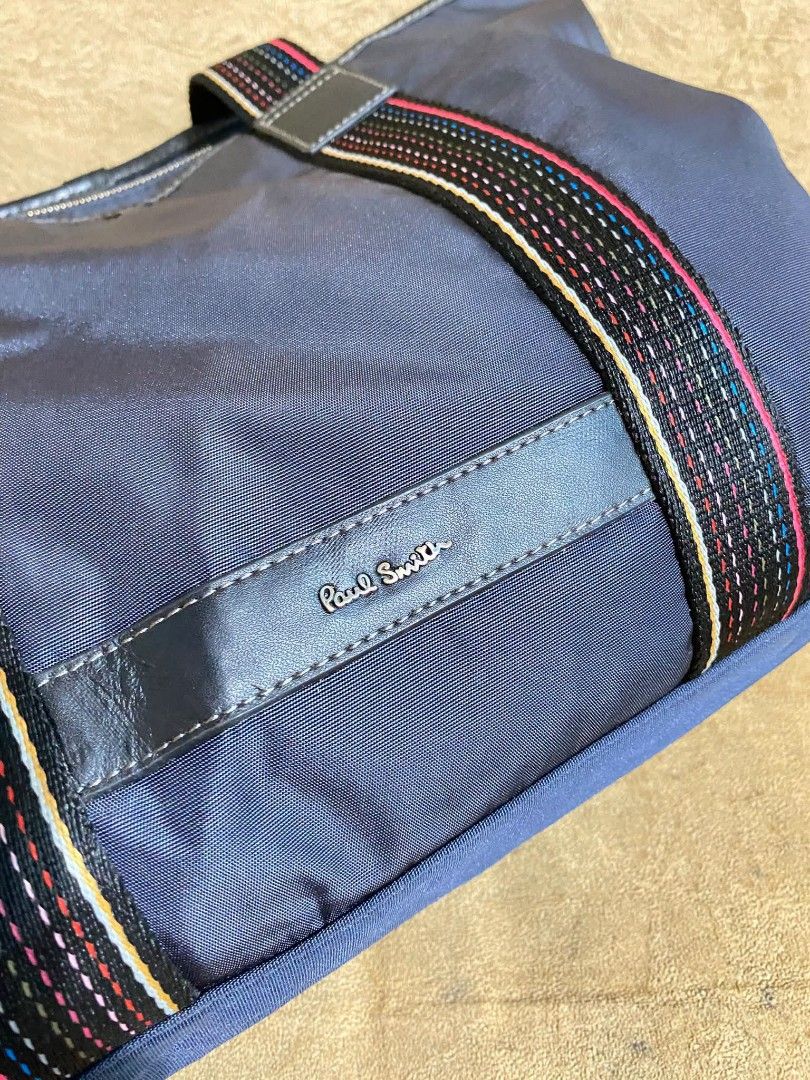 Paul Smith (Category: Shoulder Bags) located in Dumaguete. Submitted by camillaolshoppe2 (Listing ID 1466616486, Image 2). Description: Authentic Paul Smith Tote Ang Ganda excellent condition Not faded.