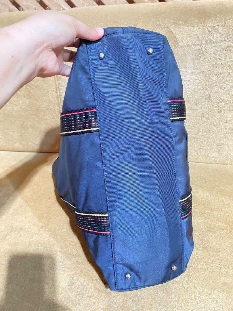 Paul Smith (Category: Shoulder Bags) located in Dumaguete. Submitted by camillaolshoppe2 (Listing ID 1466616486, Image 3). Description: Authentic Paul Smith Tote Ang Ganda excellent condition Not faded.