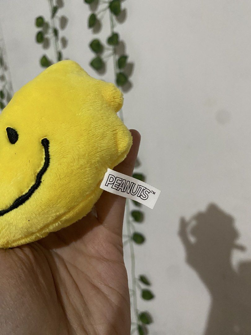 Peanuts Woostock Plush Charm (Category: Plushies & Soft Toys) located in Guagua. Submitted by toy_corner (Listing ID 1466567234, Image 3). Description: Like new Condition NO ISSUE Pampanga loc MOP: Gcash J&T courier.