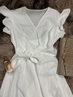 (Category: ) located in . Submitted by de_annecloset (Listing ID 1466675685, Image 1). Description: .
