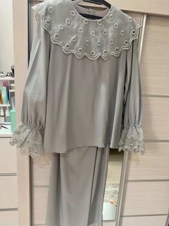 (Category: ) located in . Submitted by assortmentcloth_ (Listing ID 1466593878, Image 1). Description: .