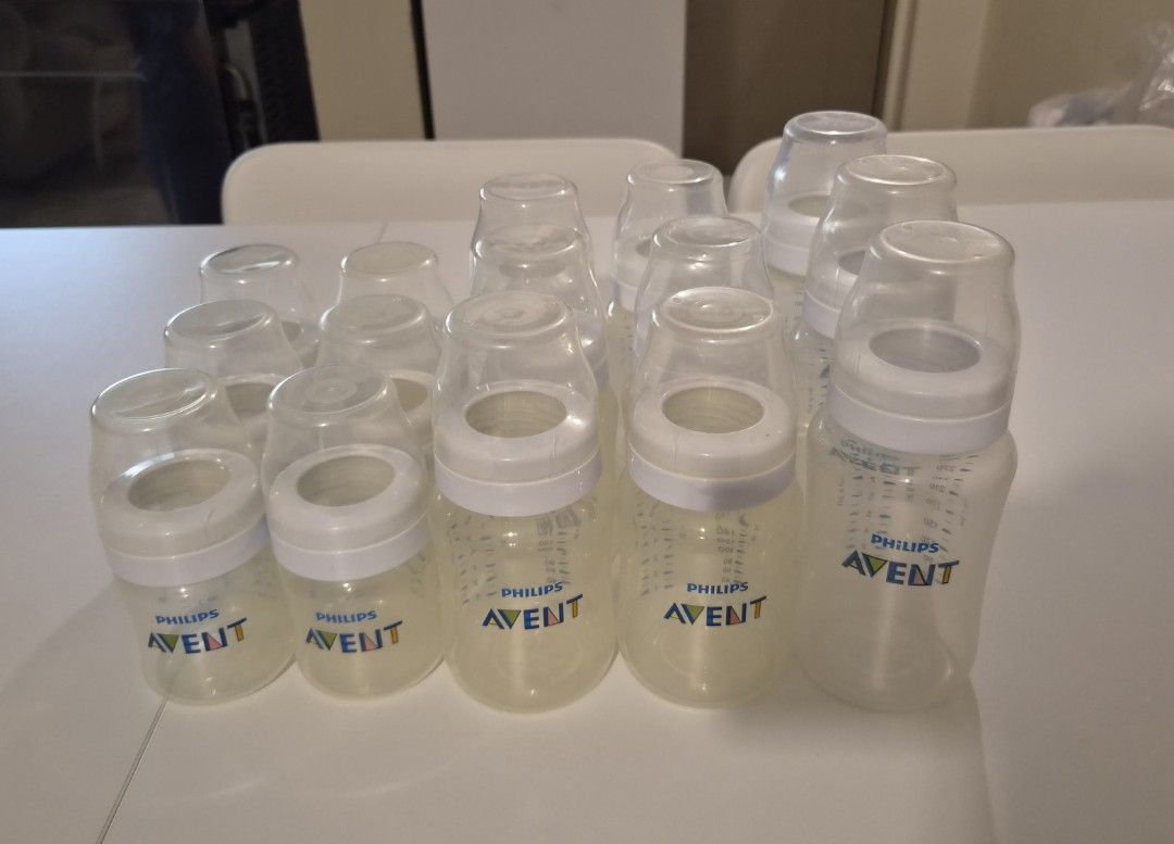 Philips Avent Baby Bottles Bundle (Category: Breastfeeding & Bottle Feeding) located in Taguig. Submitted by nikkiudelp (Listing ID 1466709121, Image 1). Description: - Philips Avent baby bottle bundle in mixed sizes - Includes white screw rings and clear protective caps - take all for 500.