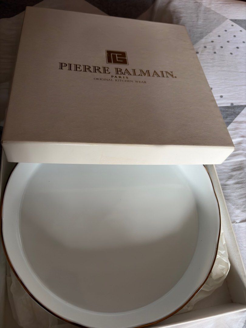 Pierre Balmain Paris Luxurious Saucer Plate (Category: Table Linen & Textiles) located in Taytay. Submitted by lovelymarish (Listing ID 1466604160, Image 1). Description: This plate are named after Pierre Alexandre Claudius Balmain (18 May 1914-29 June 1982), who was a French fashion designer and founder of leading post-war fashion house Balmain. He was known for sophistication and elegance, as noted on the plate described below. Gold lining arou