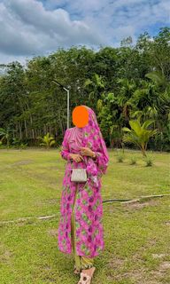 (Category: ) located in . Submitted by assortmentcloth_ (Listing ID 1466594472, Image 1). Description: .