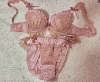 (Category: ) located in . Submitted by cindzquette (Listing ID 1466771154, Image 1). Description: .