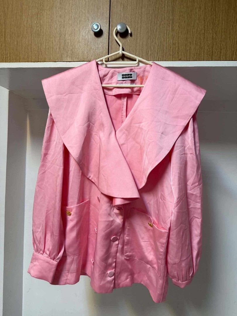 Pink Longsleeve Blouse (Category: Blouses) located in Manila. Submitted by atozstuff (Listing ID 1466624037, Image 1). Description: .