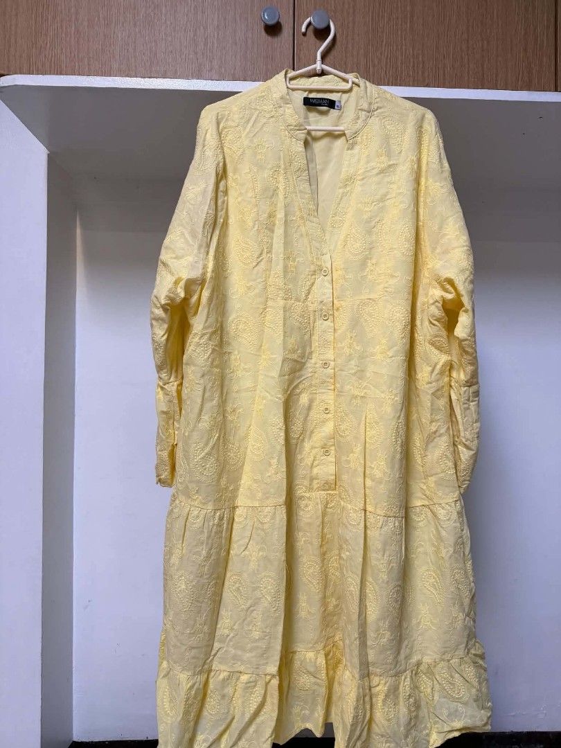 Plus Size Yellow Dress (Category: Dresses) located in Manila. Submitted by atozstuff (Listing ID 1466630105, Image 1). Description: Bought the wrong size Brand New 🎉.