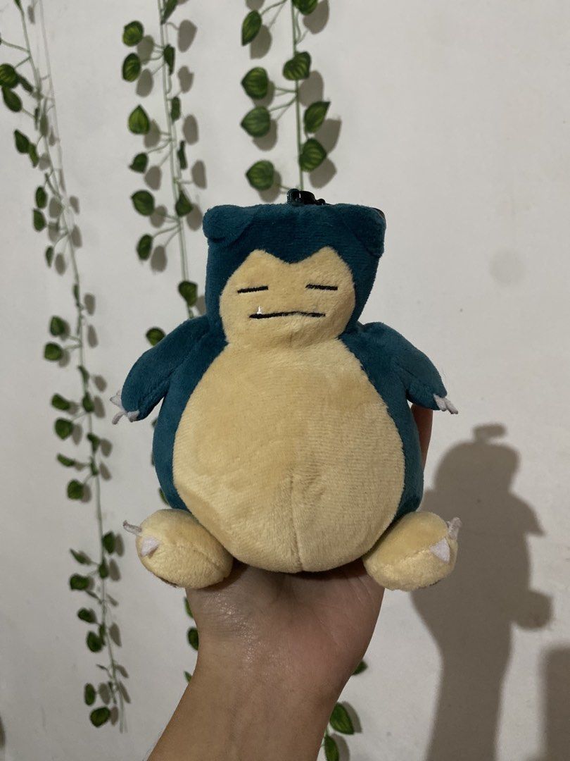Pokemon Snorlax Plush Charm (Category: Plushies & Soft Toys) located in Guagua. Submitted by toy_corner (Listing ID 1466727272, Image 2). Description: Very good Condition No issue Pampanga loc MOP: Gcash J&T courier.