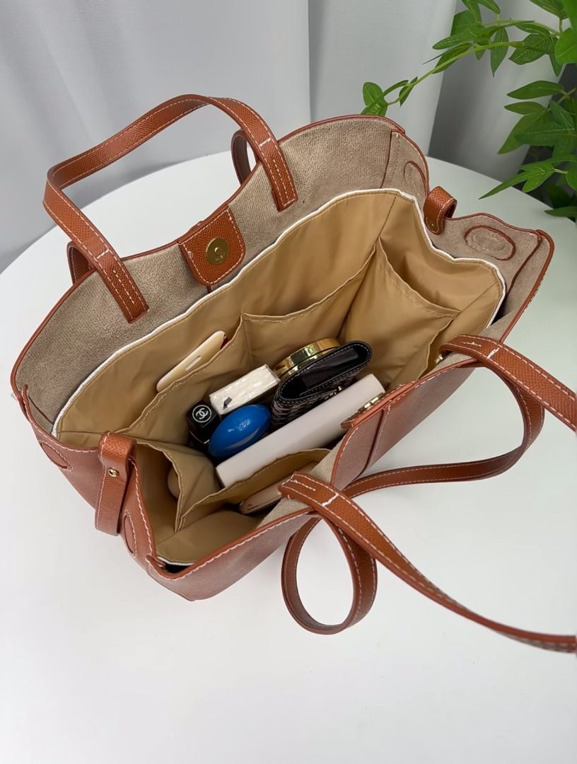 polen cognac (Category: Purses & Pouches) located in Quezon City. Submitted by japanandsingaporeluxepreloved (Listing ID 1466771113, Image 1). Description: .