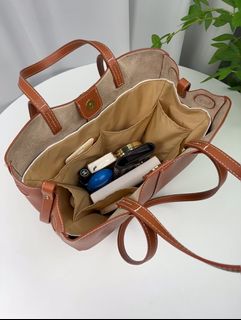 (Category: ) located in . Submitted by japanandsingaporeluxepreloved (Listing ID 1466771113, Image 1). Description: .