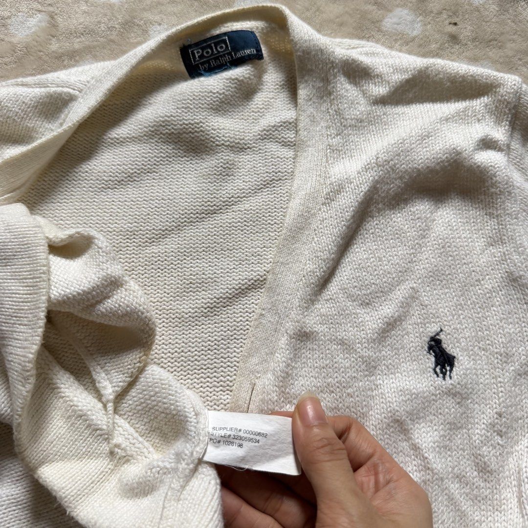 Polo Ralph Lauren (Category: Longsleeves) located in Manila. Submitted by shefindshope (Listing ID 1466632168, Image 2). Description: please, read our profile before purchasing. NEED WASH & may color bleeding siya sa may sleeves.