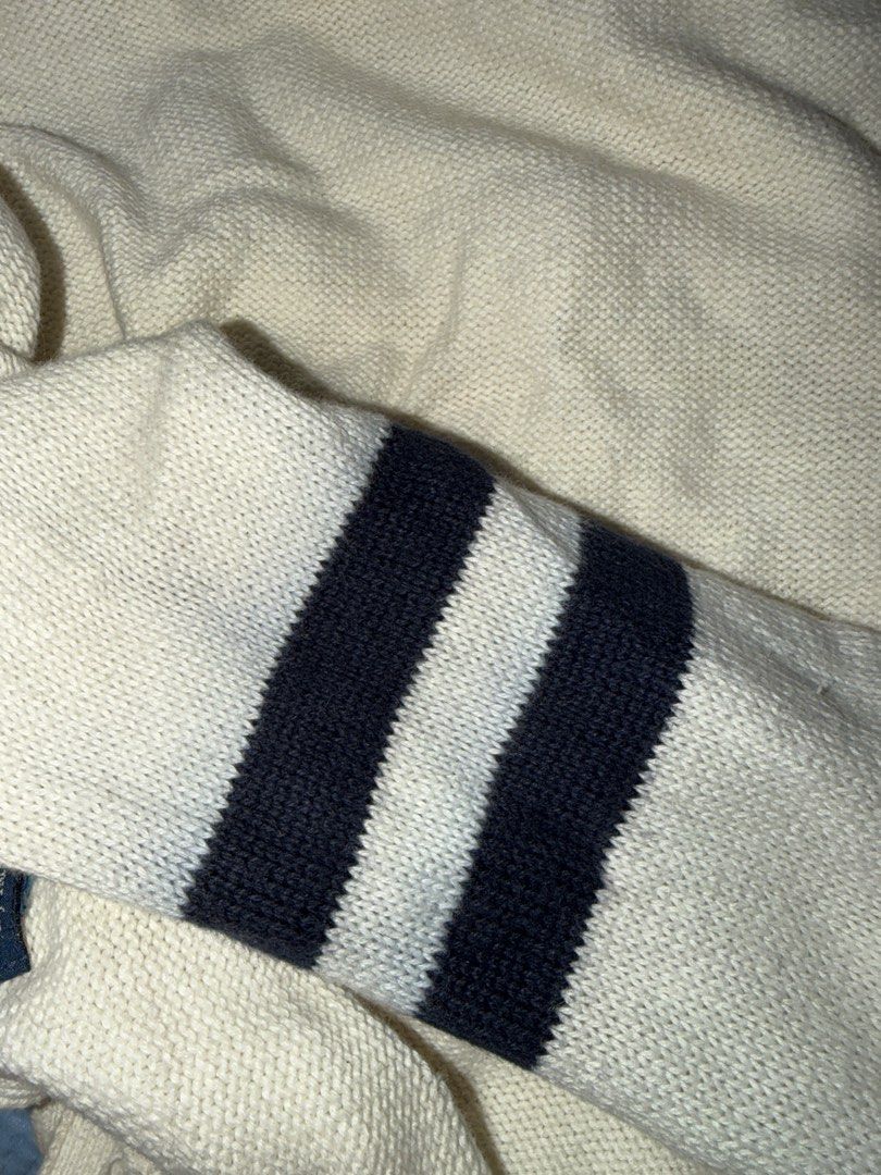 Polo Ralph Lauren (Category: Longsleeves) located in Manila. Submitted by shefindshope (Listing ID 1466632168, Image 3). Description: please, read our profile before purchasing. NEED WASH & may color bleeding siya sa may sleeves.