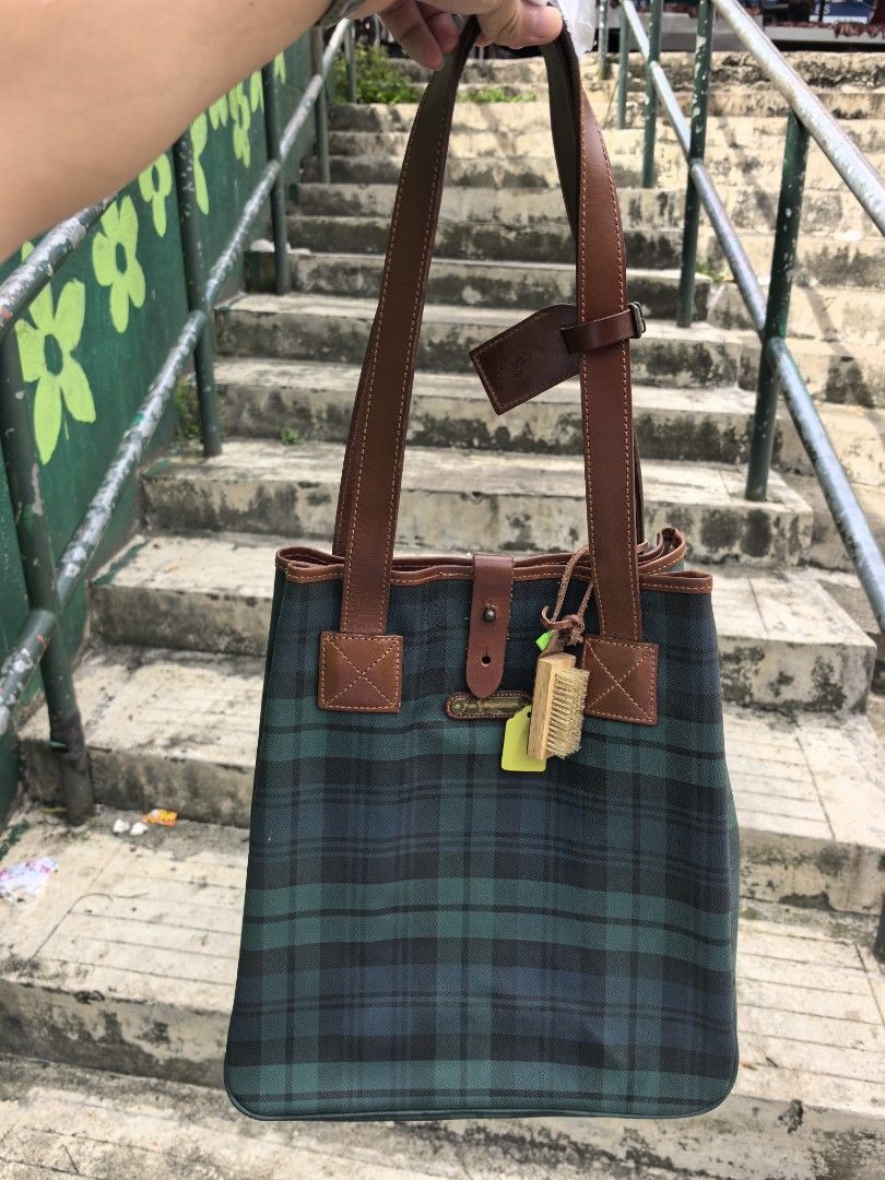 Polo Ralph Lauren bag (Category: Luxury Bags & Wallets) located in Baguio. Submitted by ashzachary (Listing ID 1466605711, Image 1). Description: Polo Ralph Lauren bag Condition :Excellent condition Color rate 10/10 Size : Medium Minimal issue see last pic super minimal lang Super ganda sa personal Pm. More details Good quality Plsss 📌No Bogus 📌No return MOP What you see is what you get PALAWAN, CEBUNA GCASH AND BDO Reminder😊 We're selling thr