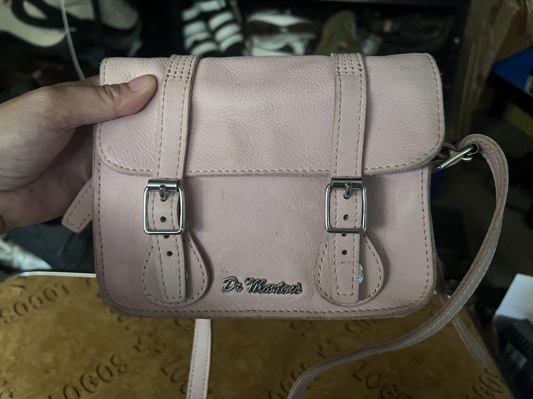 Porseyl D Ems Sling bag (Category: Shoulder Bags) located in Manila. Submitted by babesdohaylo (Listing ID 1466627829, Image 2). Description: Porseyl D Ems Sling bag Available For Layaway 6”height 7”width P 2,999 In Good Condition Location: Bambang Market Tondo Manila Stall # 8 Message po muna bago pumunta For more items visit the following FB Page: The Boot Shop Ph Dr. Martens Ph Sell/Swap Carousel App edsantos27 / babesdohaylo Disclaimer: We’re