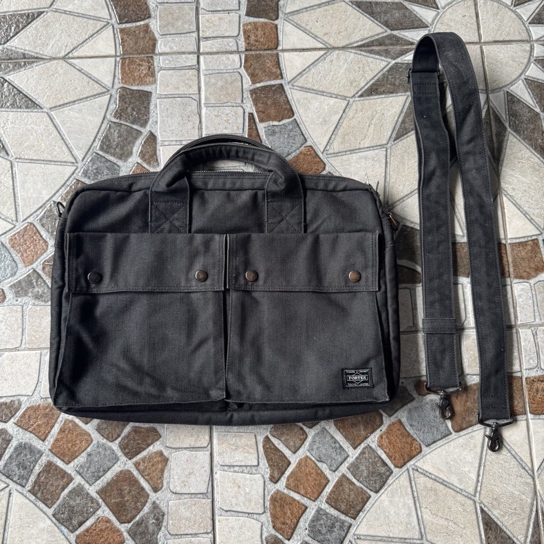 Porter Smoky 2-Way Briefcase (Category: Briefcases) located in Villasis. Submitted by aldrian30 (Listing ID 1466614399, Image 1). Description: No major Issues, minor signs of ise only Dm for other details.