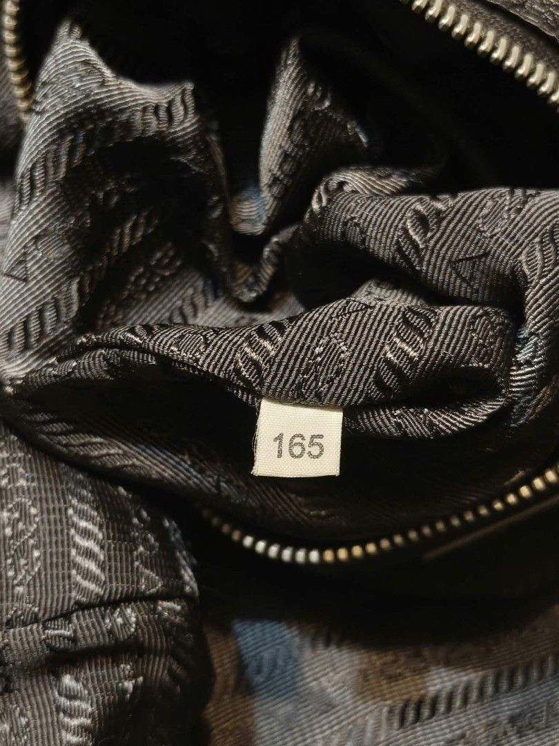 Prada (Category: Luxury Bags & Wallets) located in Manila. Submitted by grandbird.924227 (Listing ID 1466681997, Image 3). Description: .